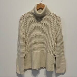 GAP Off-White Turtleneck Sweater